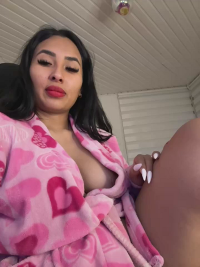 Anily_Lovely