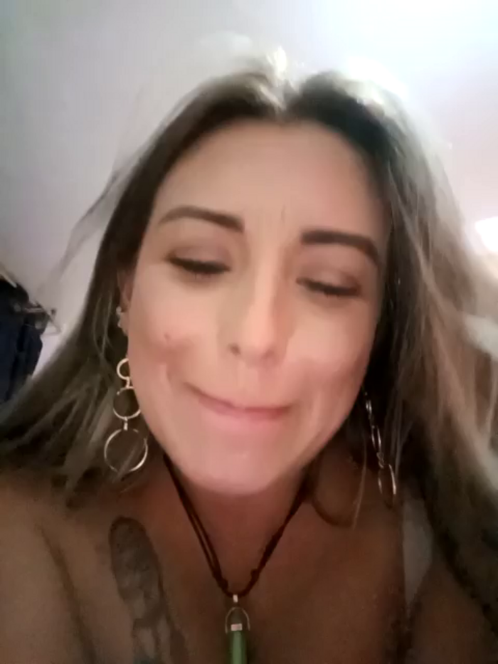 Isabellaa_Garcia_