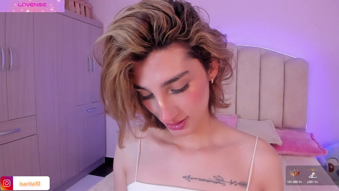 Queensara_