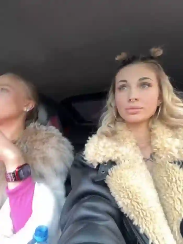 2025/01/17/stripchat-charming_ritta-07-25-39