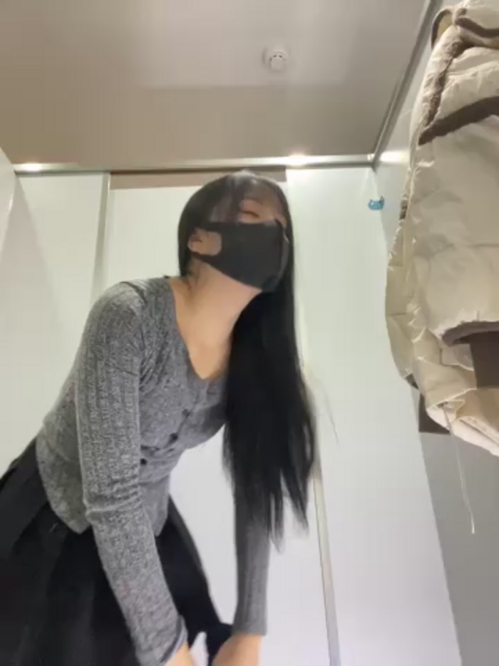Asia-Lynn