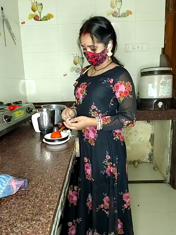 DesiRiya77