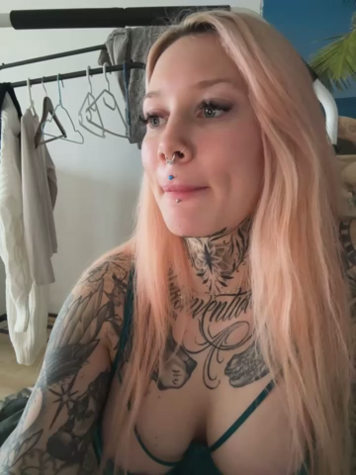 Stella-Kink