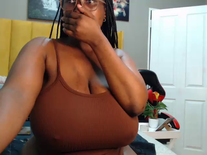 Bustygoddess32