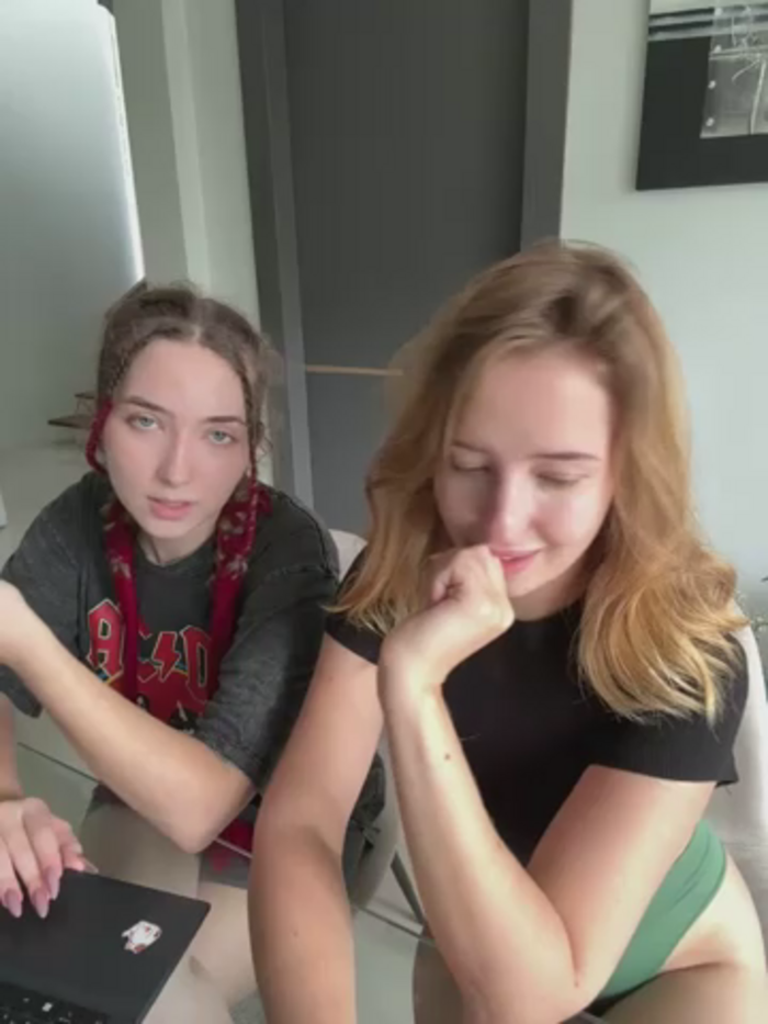 Nura_n_Sarah