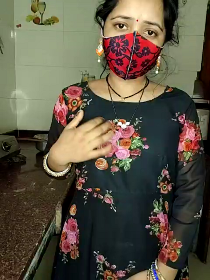 DesiRiya77
