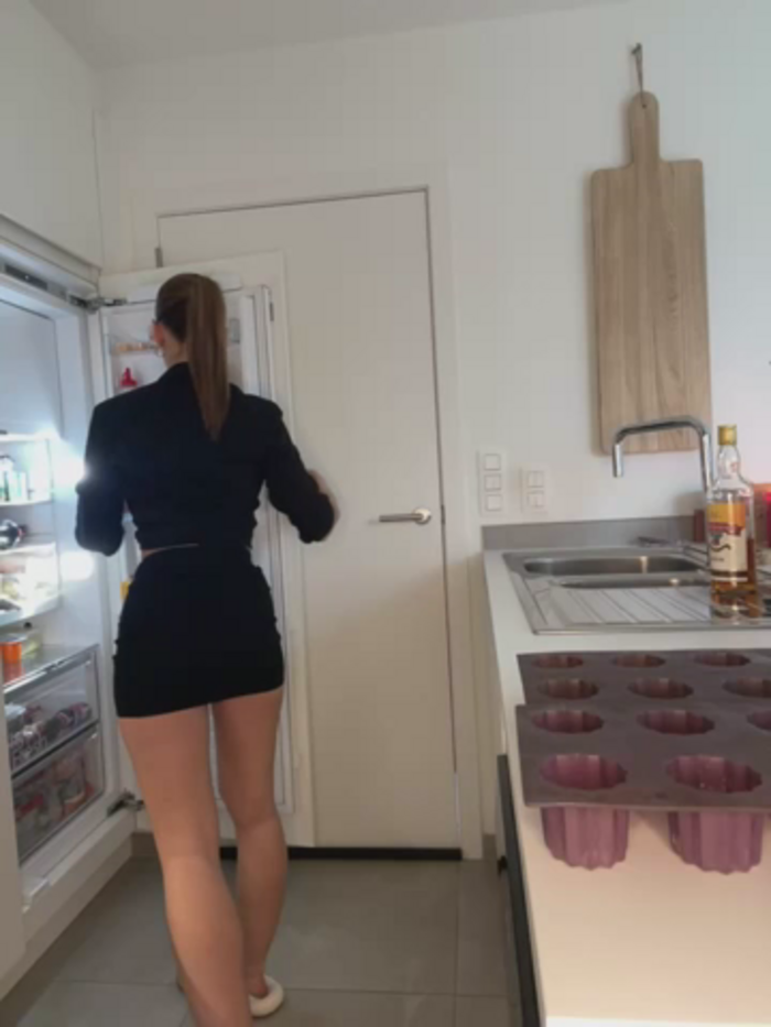 lola_tentatiion