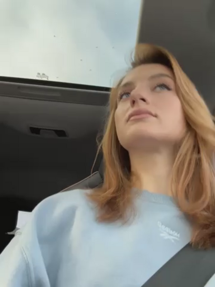 -AngelAri-