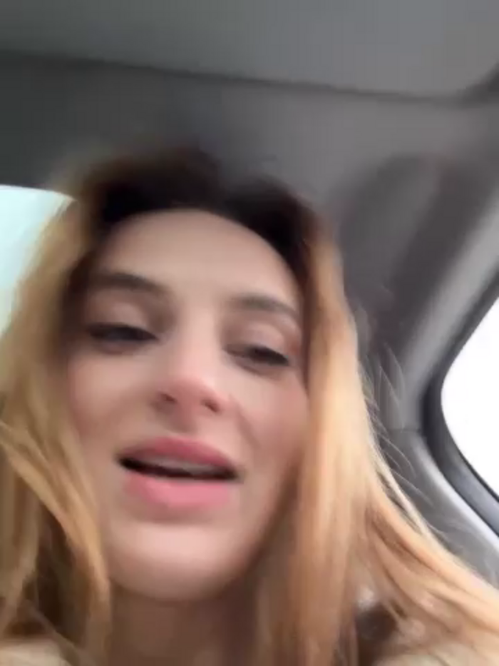 -AngelAri-