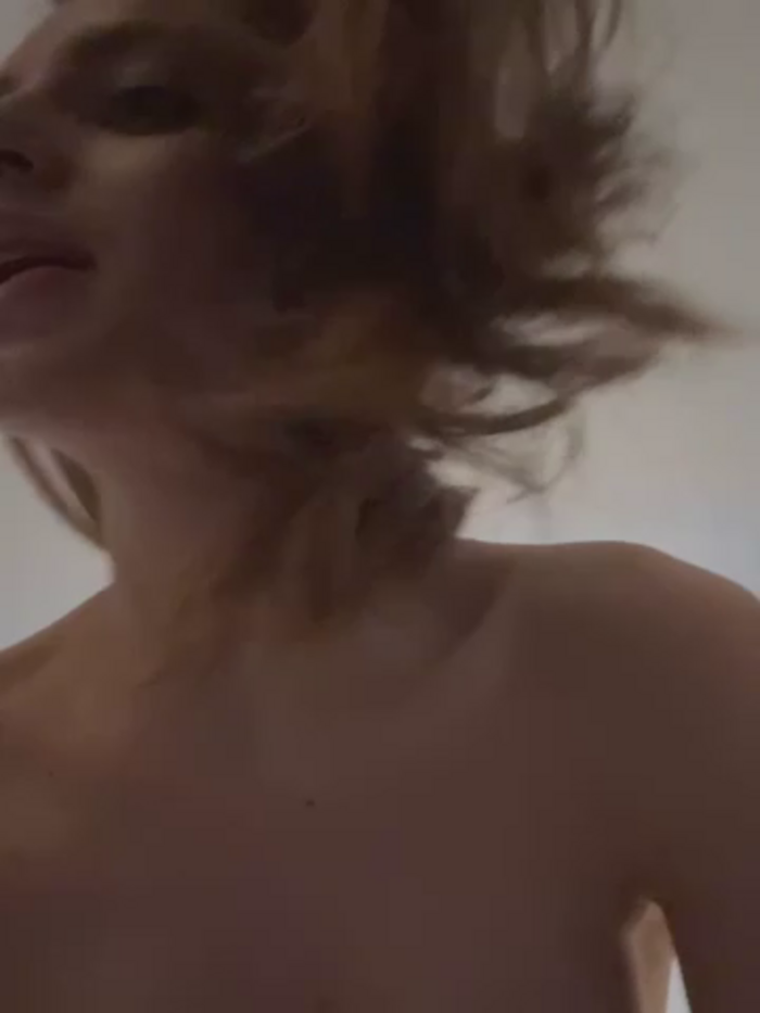 -AngelAri-