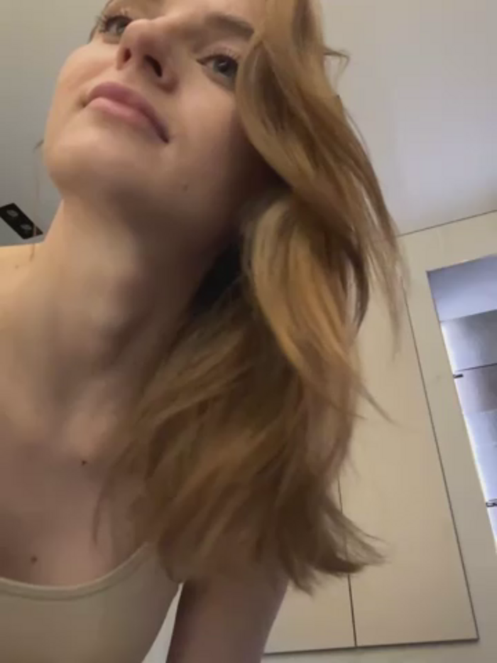 -AngelAri-