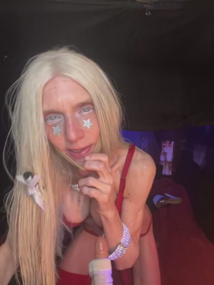 1NikiVegas