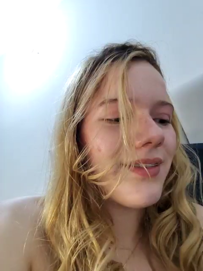 NicoleCut