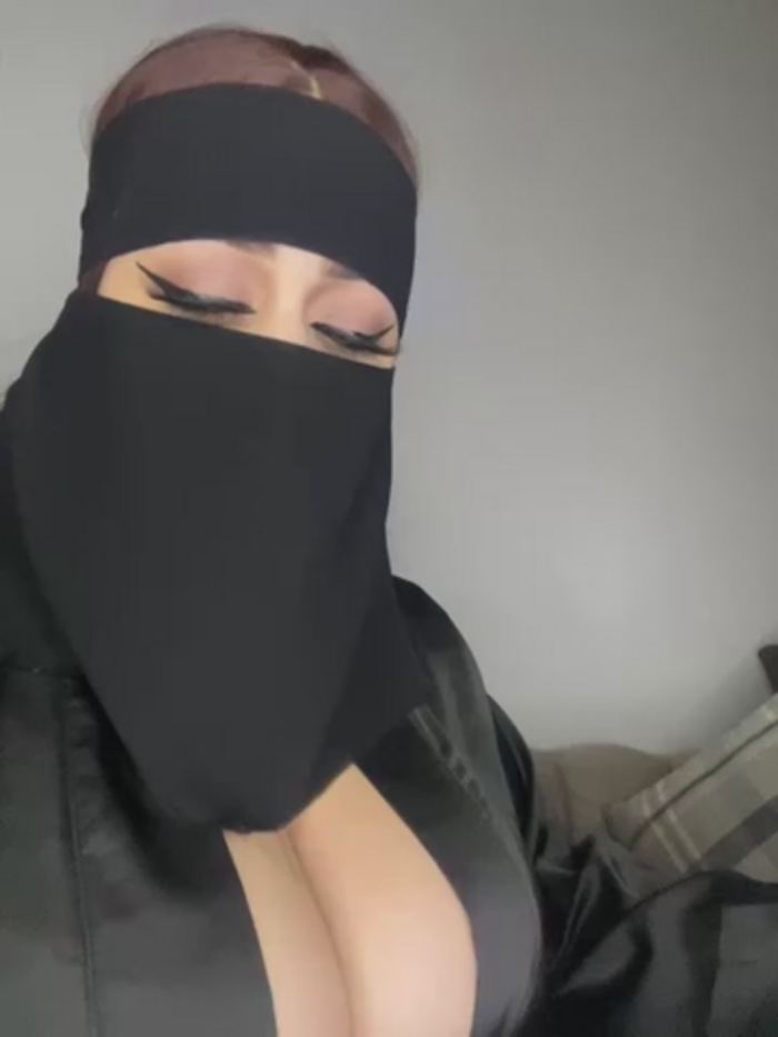 QueenDina777