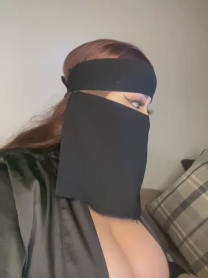 QueenDina777