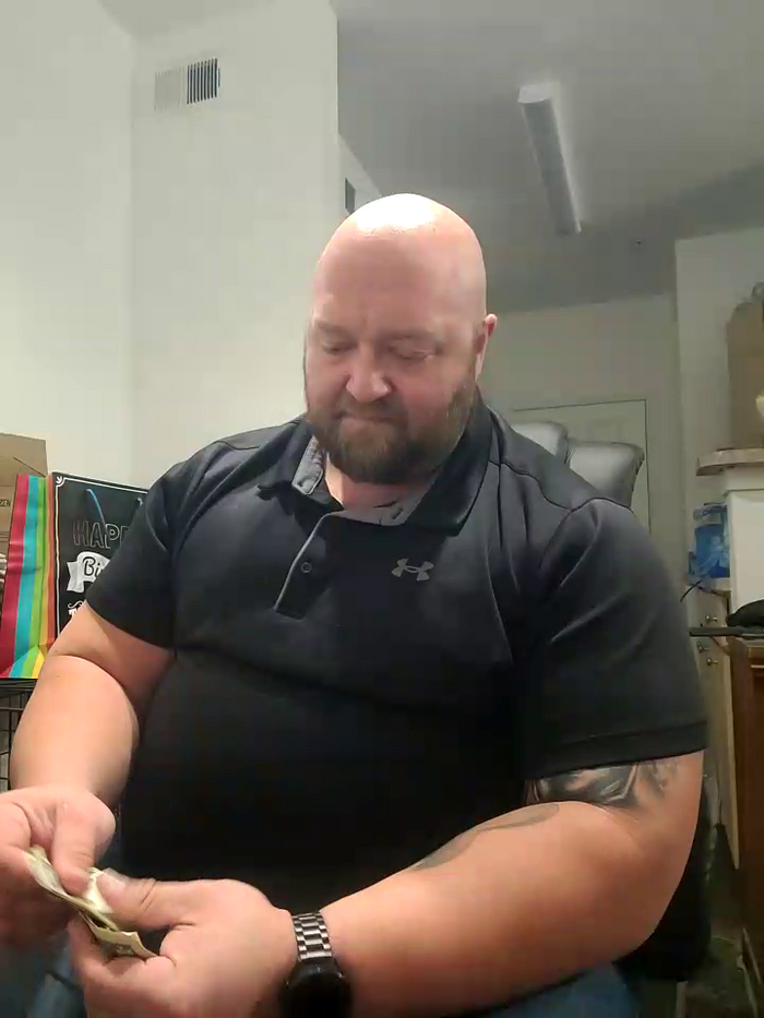 Strong_Bear89