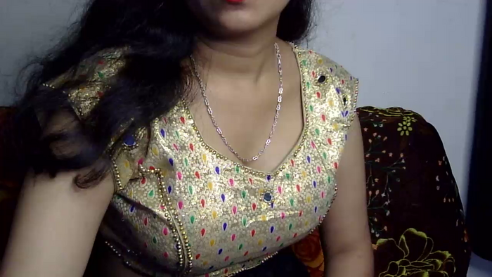 naughty_preeti