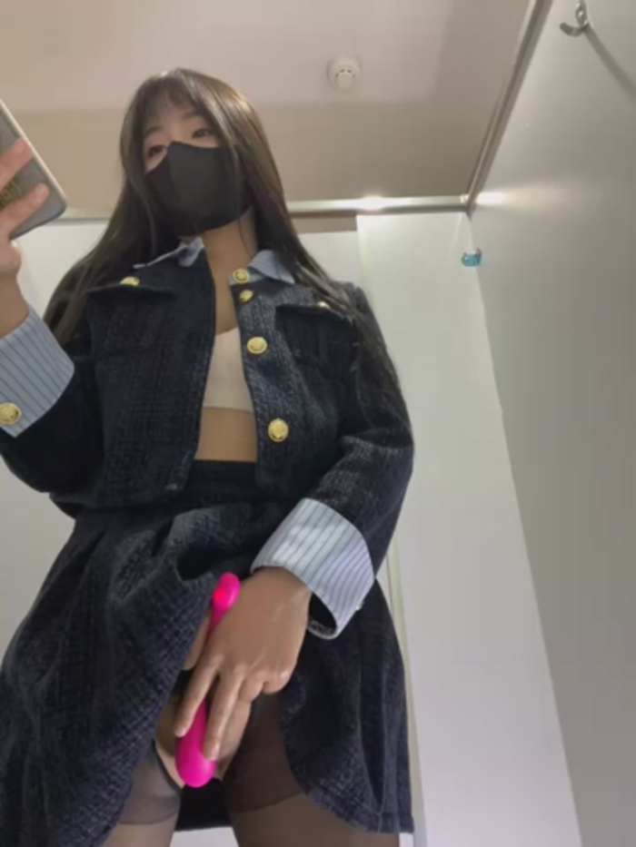 Asia-Lynn