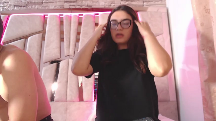 mia_and_austin