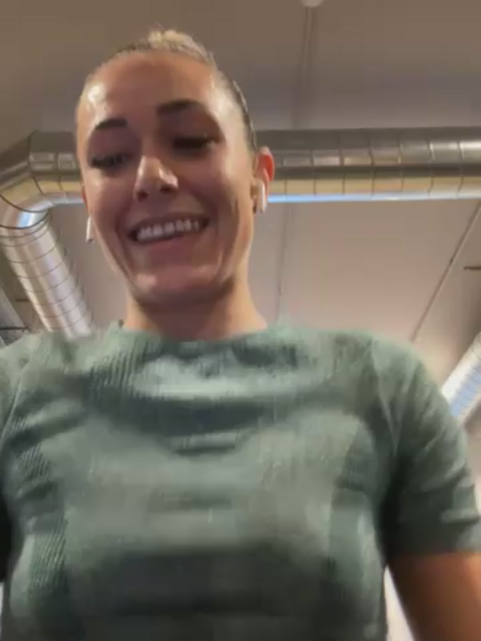 petrouchkaaa_