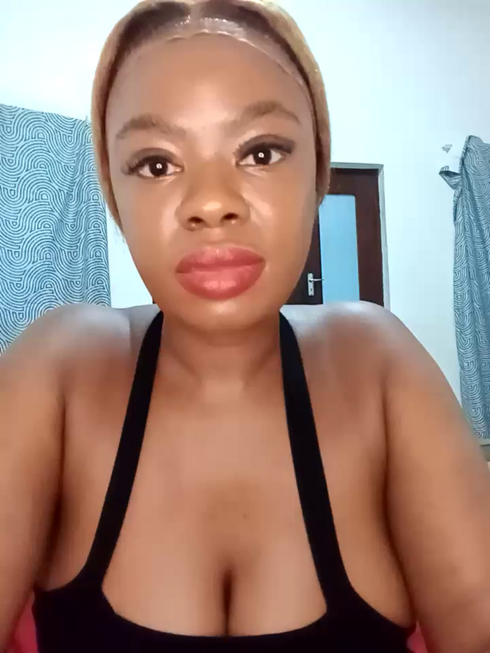 Luciouslips00