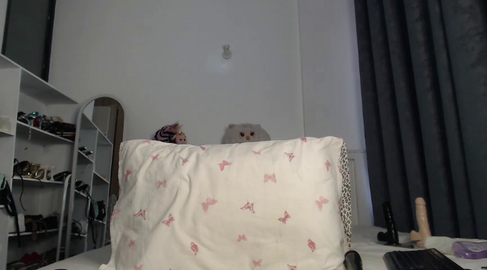 peeky_pinky