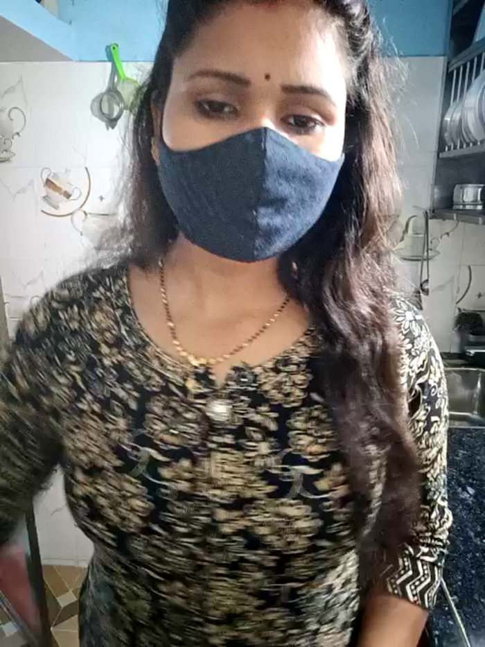 Anu-sexy-cpl