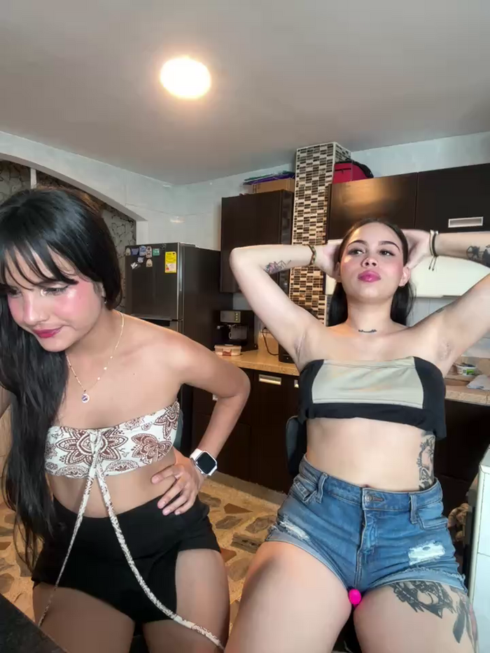 kevin_hotgirls
