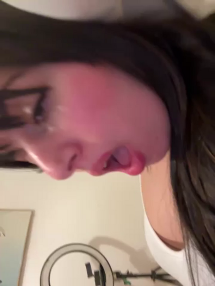 Hot_malak