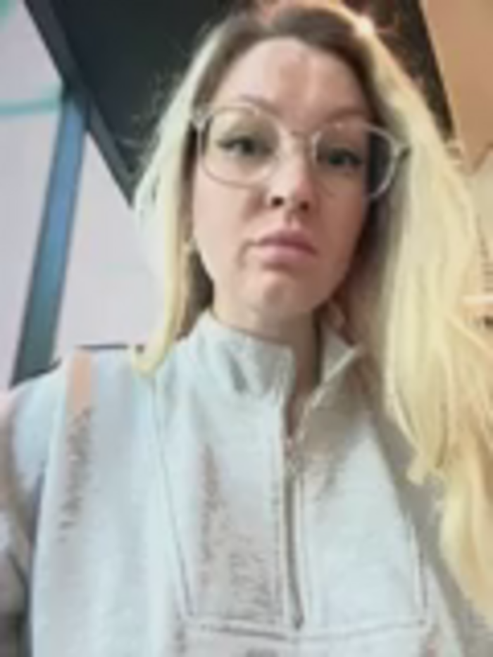 Teya_moon_