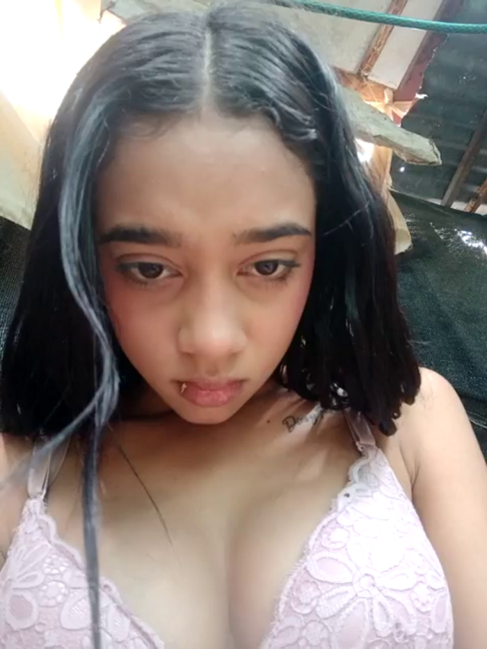 Zoe_Sweett18