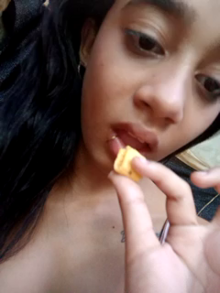 Zoe_Sweett18