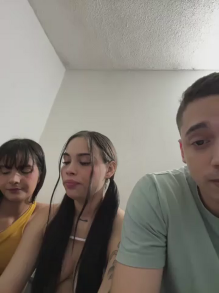 kevin_hotgirls