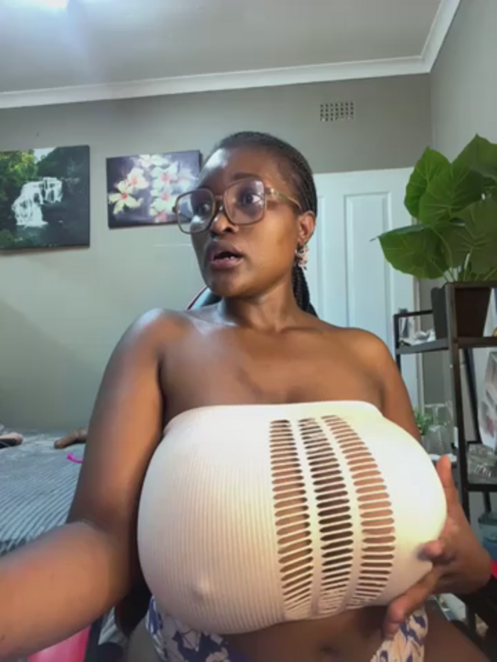 Bustygoddess32