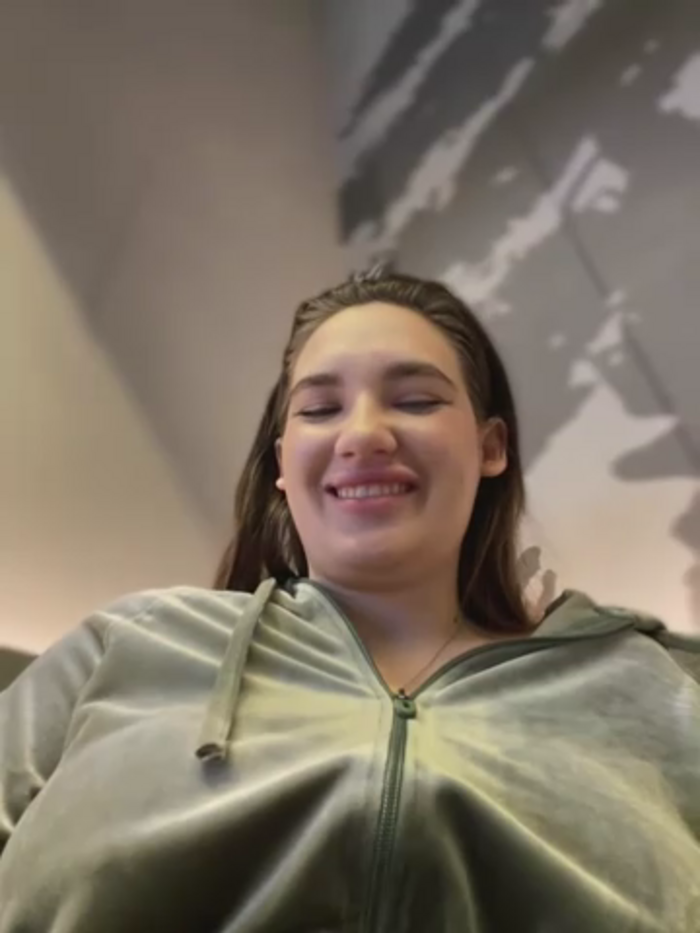 Holly_Molii