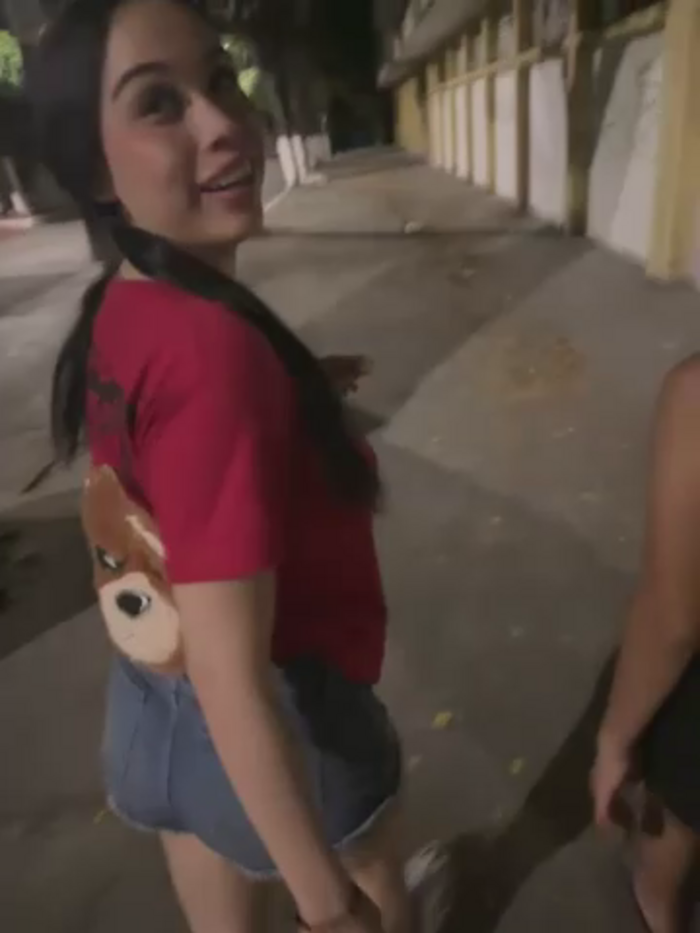 kevin_hotgirls