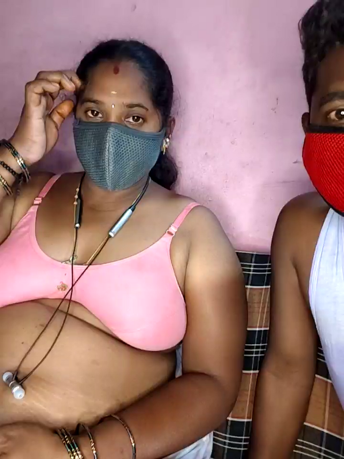 tamilvillagecouple1