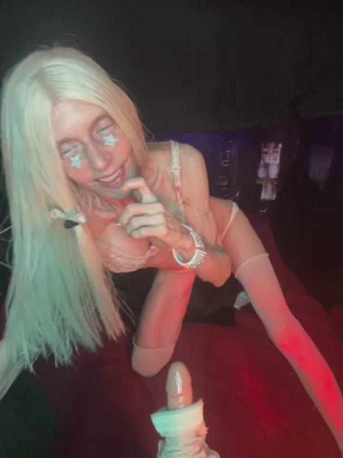1NikiVegas