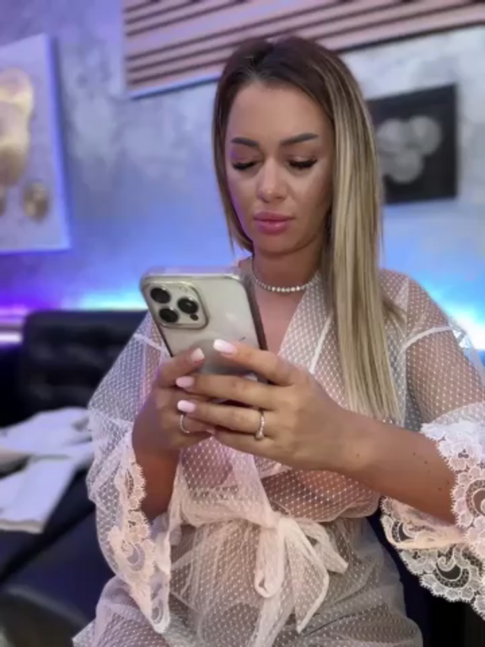 KirstieVegas