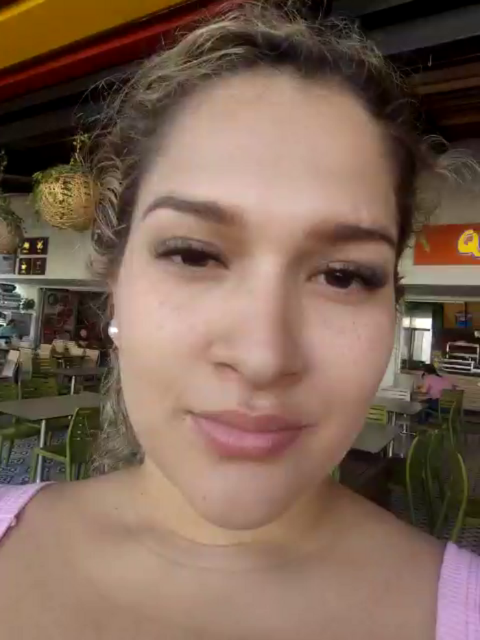 Sara_smiiith211