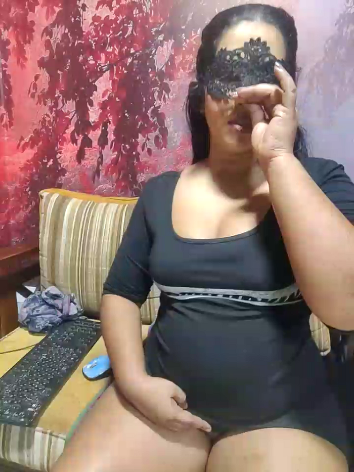Sexy-Monikaa