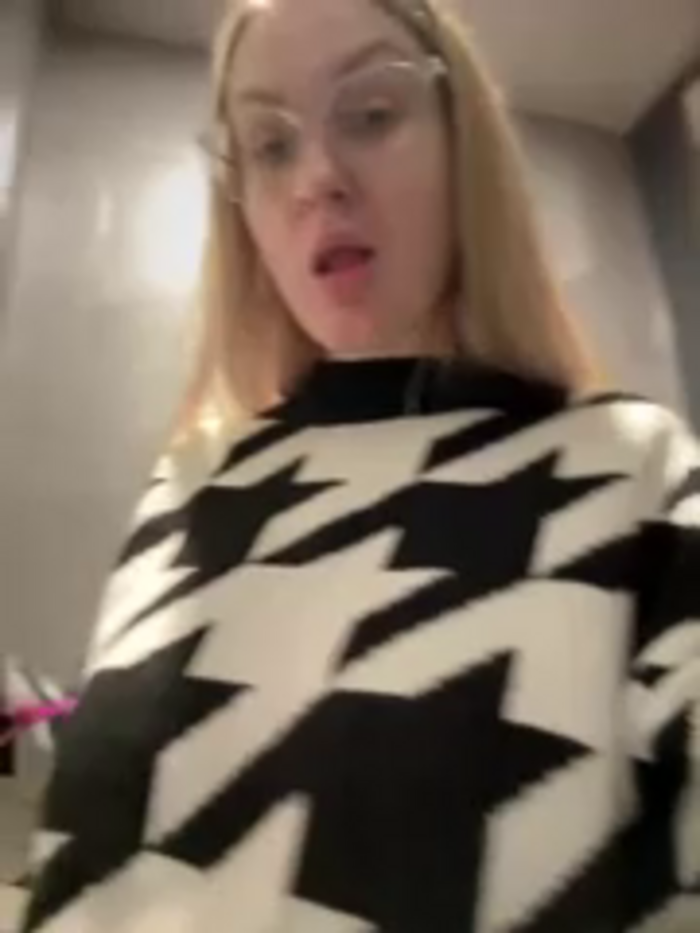 Teya_moon_