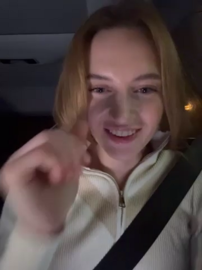 -AngelAri-