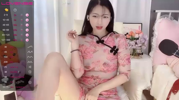 -Jolene-688-