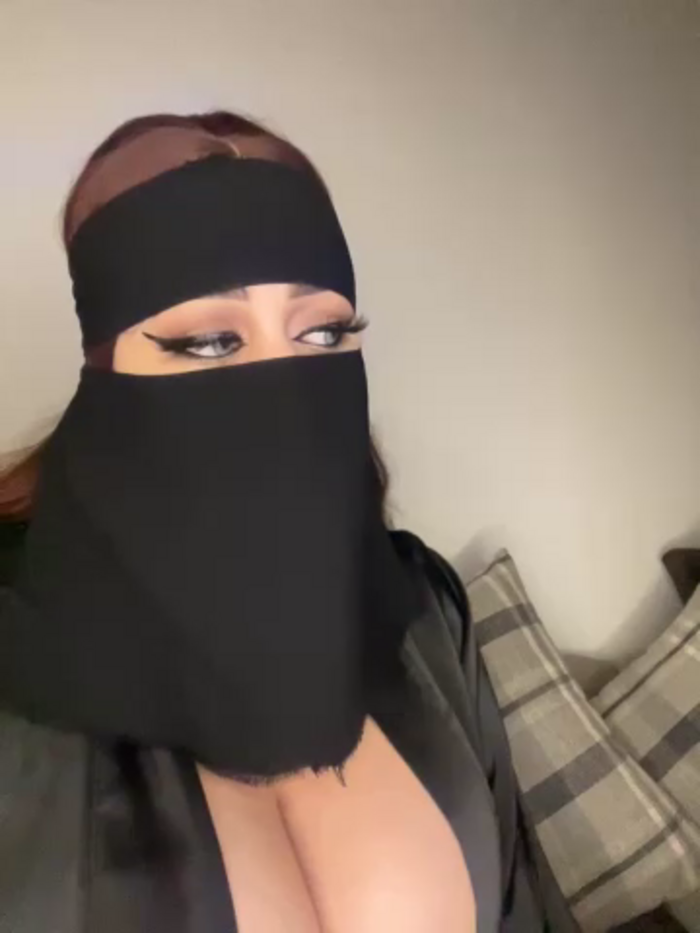 QueenDina777