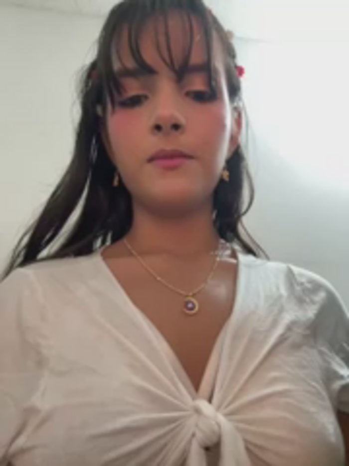kevin_hotgirls