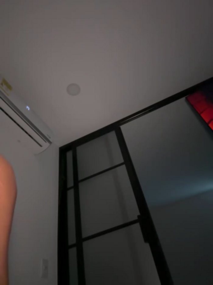 Brunettexio