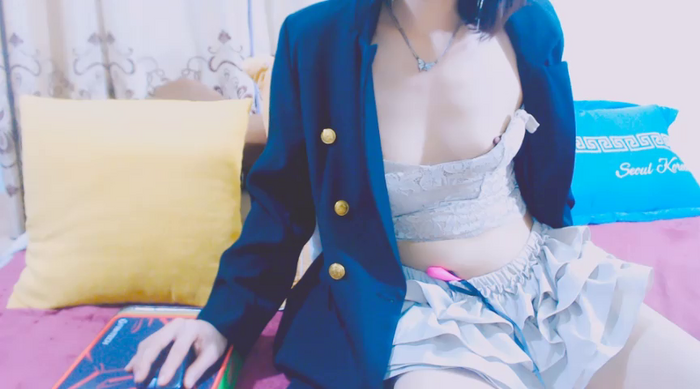 Ozi_Zhang