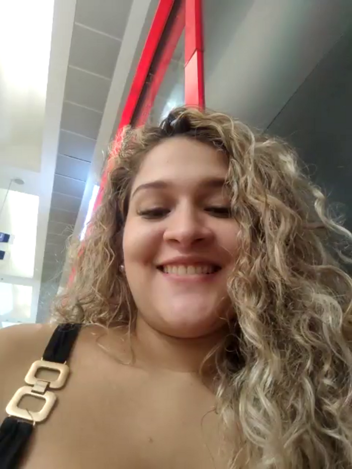 Sara_smiiith211