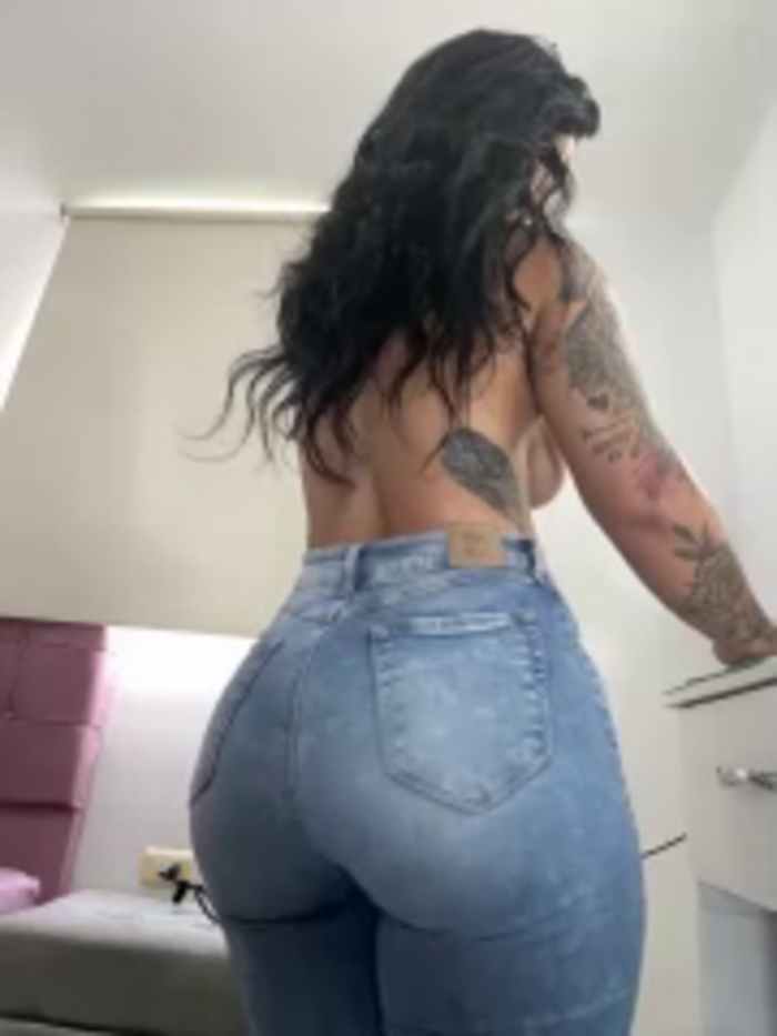 lau_ass_goddess